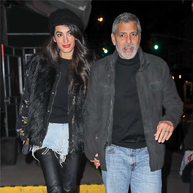 Los shorts vaqueros se llevan de esta inesperada manera (palabra de Amal Clooney)