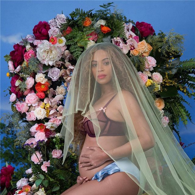 Beyoncé da la bienvenida a sus mellizos 