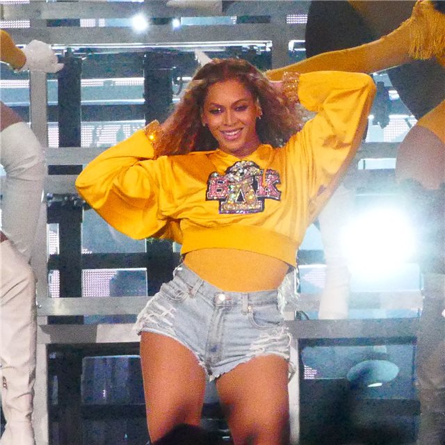 Beyoncé lanza un colección 'pop up' inspirada en Coachella
