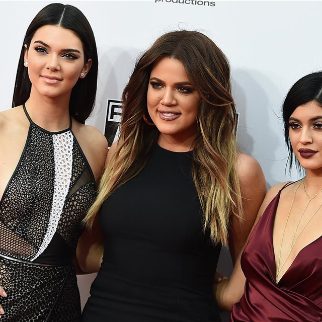 10 looks de las Kardashian que nunca copiaríamos