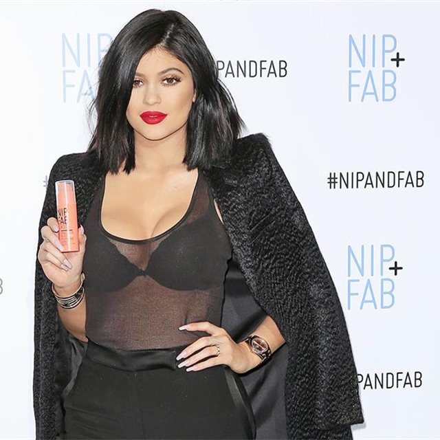 Kylie Jenner se convierte en la imagen de NIP+FAB