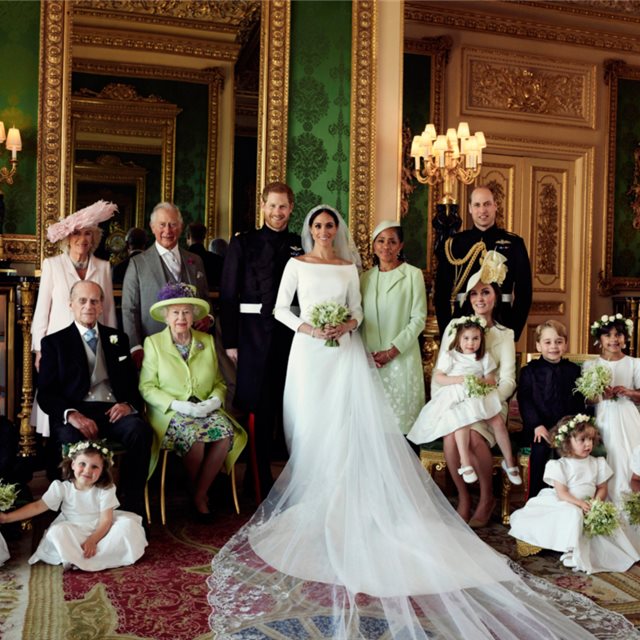 Un fantasma en la foto oficial de boda de Meghan Markle y el príncipe Harry