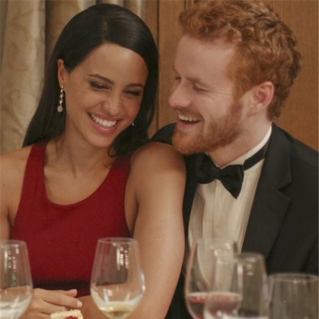 La Casa Real Británica, preocupada por las escenas de sexo de 'Lifetime's Harry & Meghan: A Royal Romance'