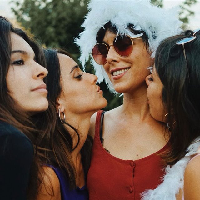 Por qué en Instagram los grupos de amigas de las famosas siempre son cuatro