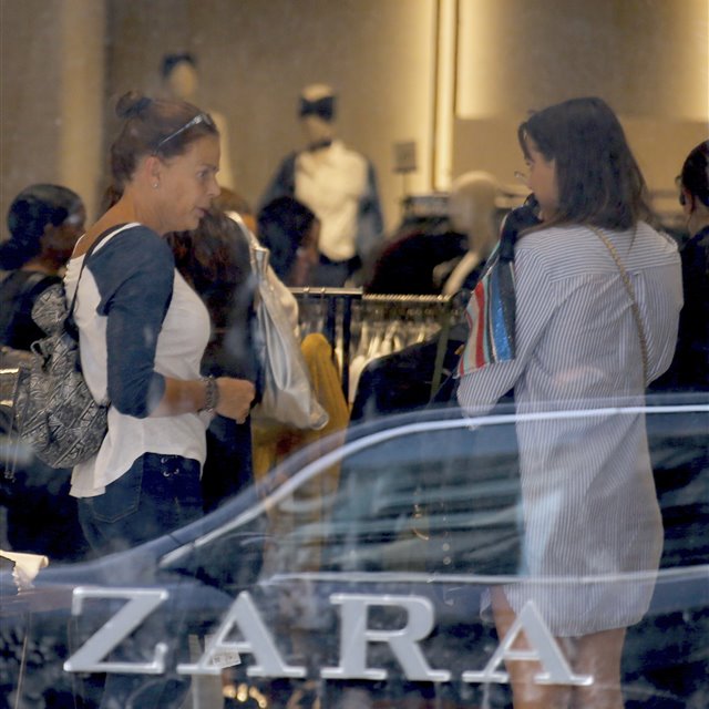 La actualización de la aplicación móvil de Zara permite guardar tus prendas favoritas