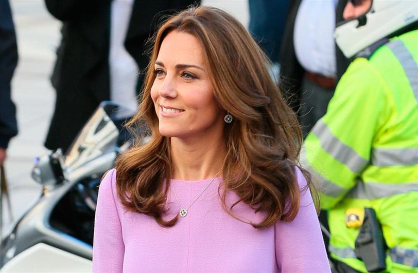 Kate Middleton repite vestido con el color de moda de 2018