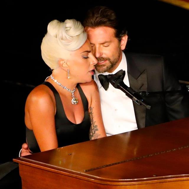 El vídeo de Lady Gaga y Bradley Cooper que sube la temperatura de los Oscar