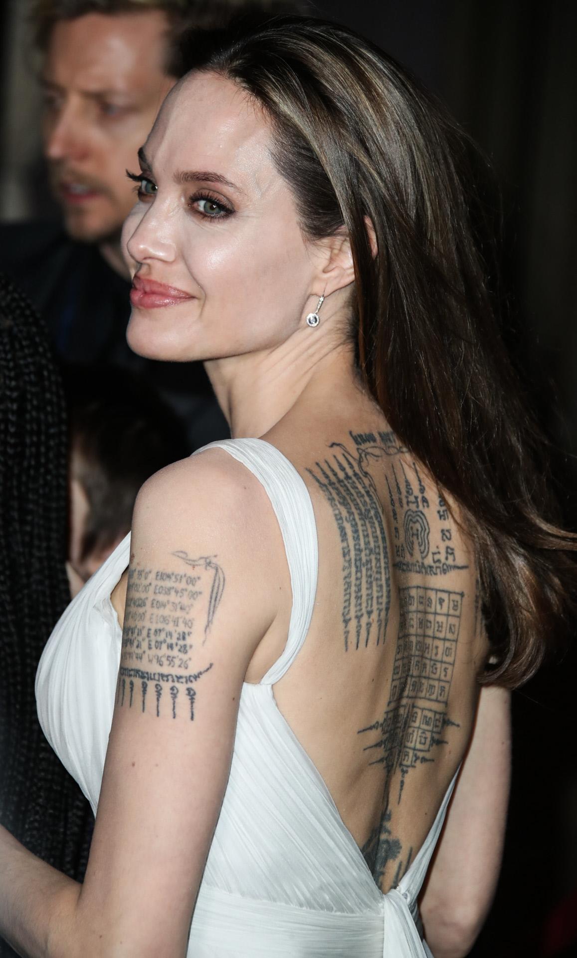 Melena larga: Angelina Jolie 
