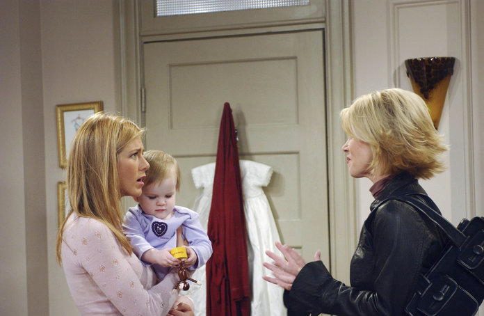 Rachel con su hija Emma y su hermana Amy en un capítulo de 'Friends'