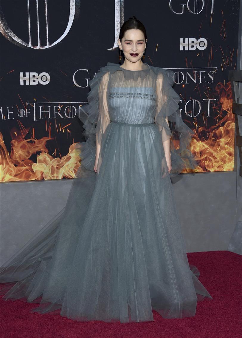 Emilia Clarke con vestido de Valentino