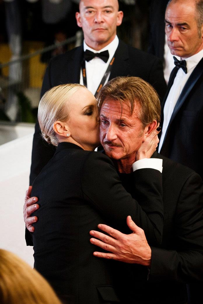 Sean Penn y Charlize Theron en su encuentro en Cannes