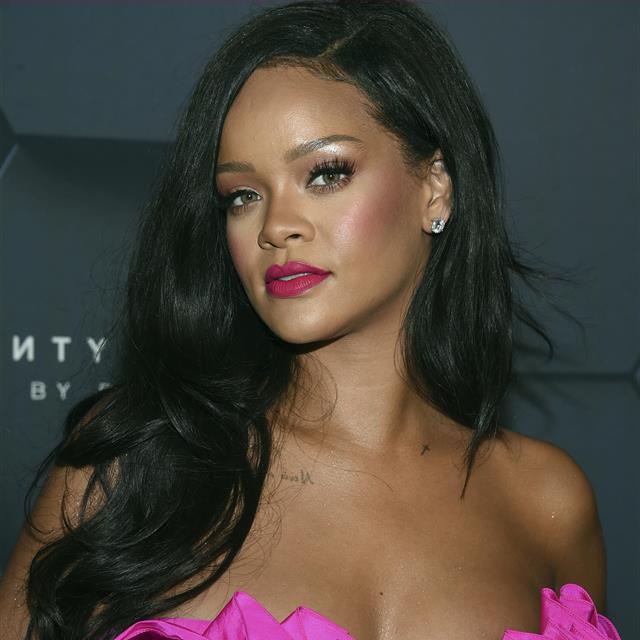 Fenty: todo lo que tienes que saber sobre la lujosa firma de Rihanna