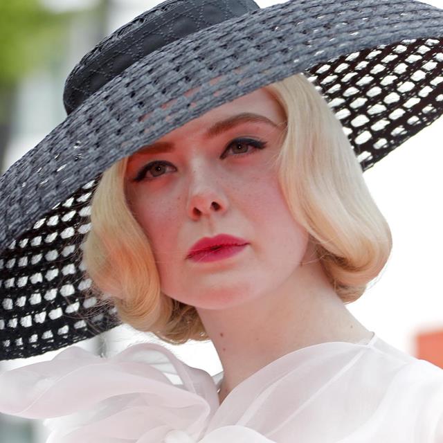 El look de las 400 horas de Elle Fanning en Cannes