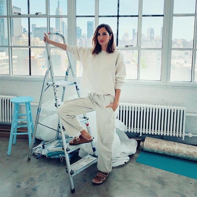 Eugenia Silva elige un look 'low cost' para su día en Nueva York