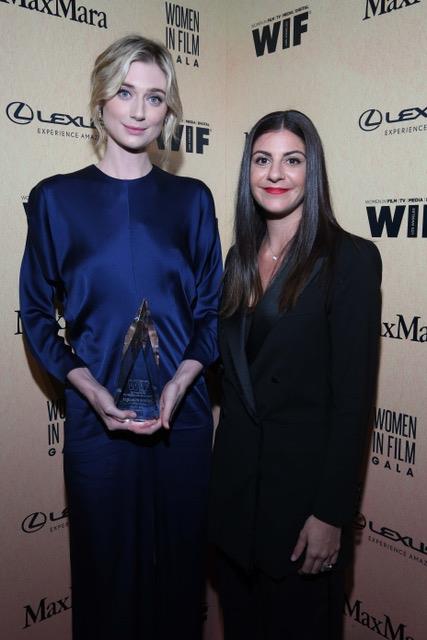 Elizabeth Debicki recibe el 2019 Women in Film Max Mara Face of the Future