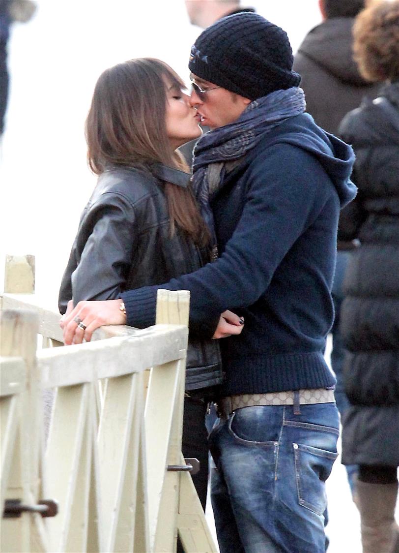 Lara Álvarez y Sergio Ramos se besan en Roma