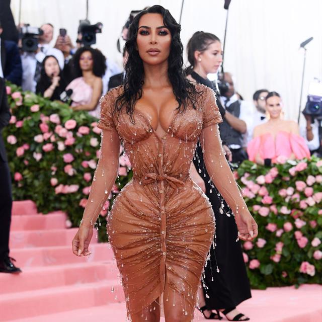 Kim Kardashian admite que pensó en hacerse pipí encima por culpa de ESTE vestido