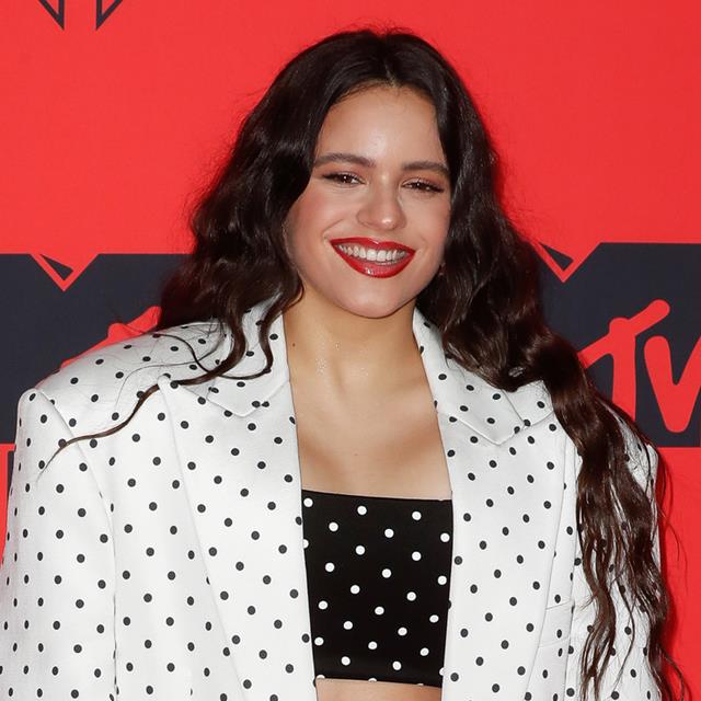 Rosalía en la alfombra roja de los MTV Europe