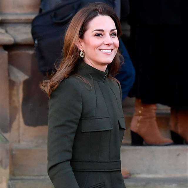 Zara conquista el armario de Kate Middleton con un vestido de rebajas