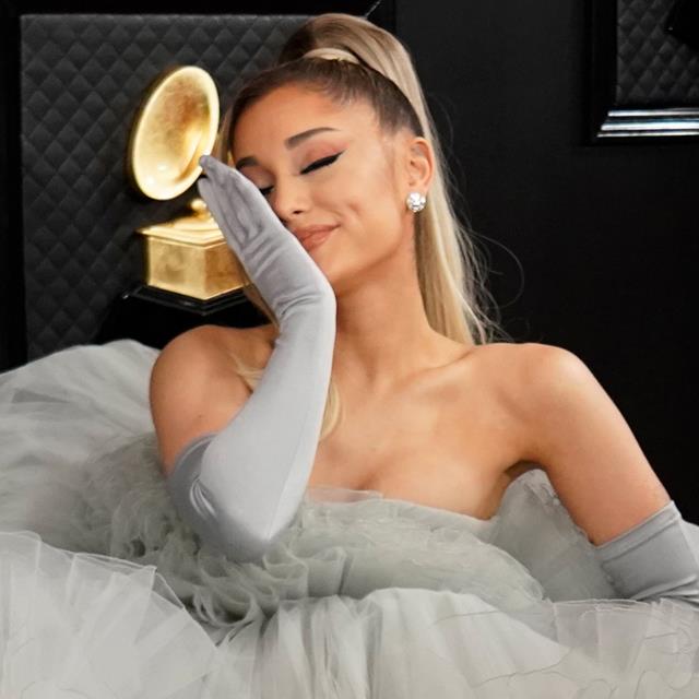 Liso tabla: el estilo de pelo que triunfa en los Premios Grammy 2020