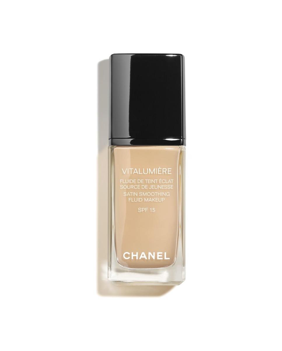 Base de maquillaje fluida de Chanel