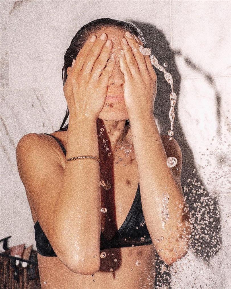 Trucos belleza efecto flash casero: lavarse la cara con agua fría