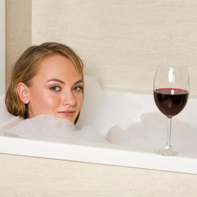 Cómo hacer de la copa de vino tu tratamiento 'beauty' perfecto