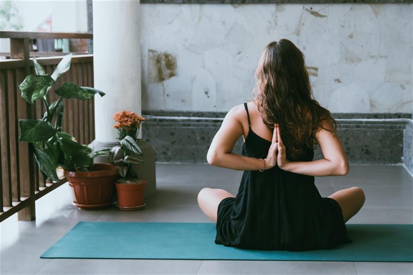 Las mejores posturas de yoga para aliviar el dolor de espalda