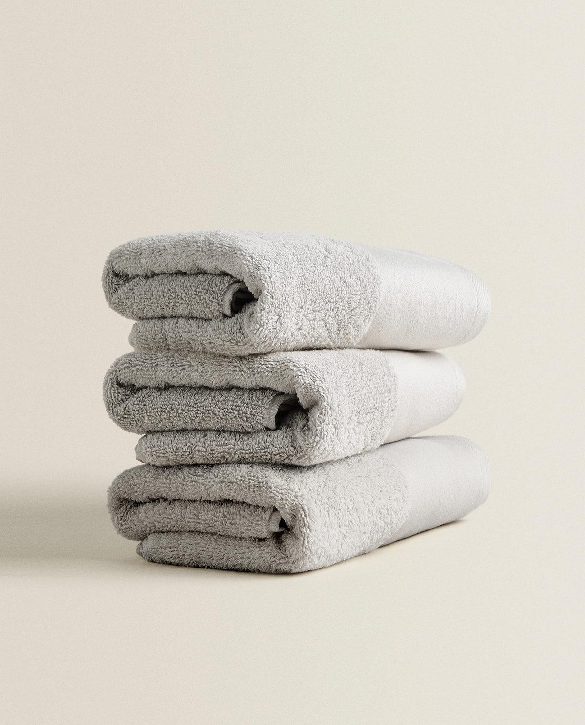 Toalla de lavabo de algodón orgánico en gris 
