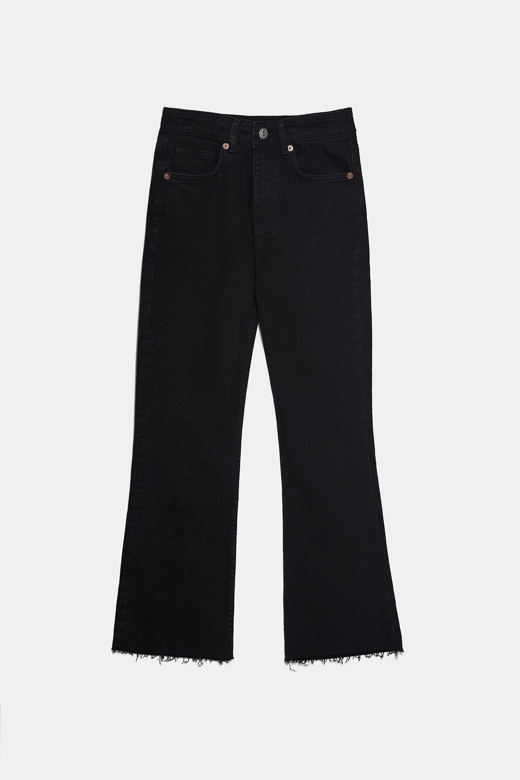 Jeans negros tipo cropped, Zara. Jeans negros tipo cropped