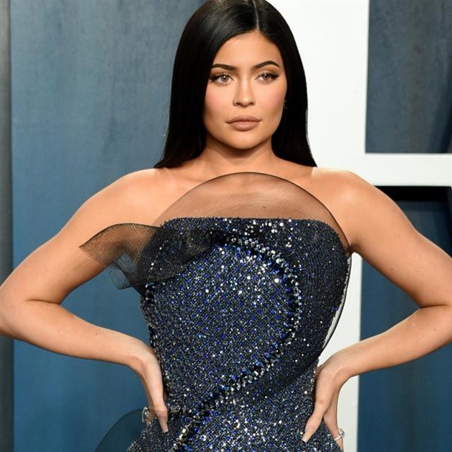 Kylie Jenner sorprende a sus seguidores al mostrar sus estrías en el pecho en Instagram