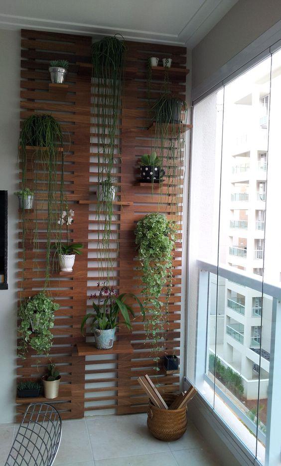 Los mejores jardines en balcones. Un jardín vertical