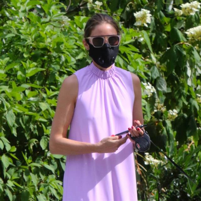 Olivia Palermo estrena el vestido del color más de moda del verano (¡y hay clon 'low cost' en H&M!)