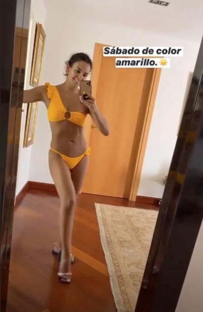 Cristina Pedroche con bikini asimétrico
