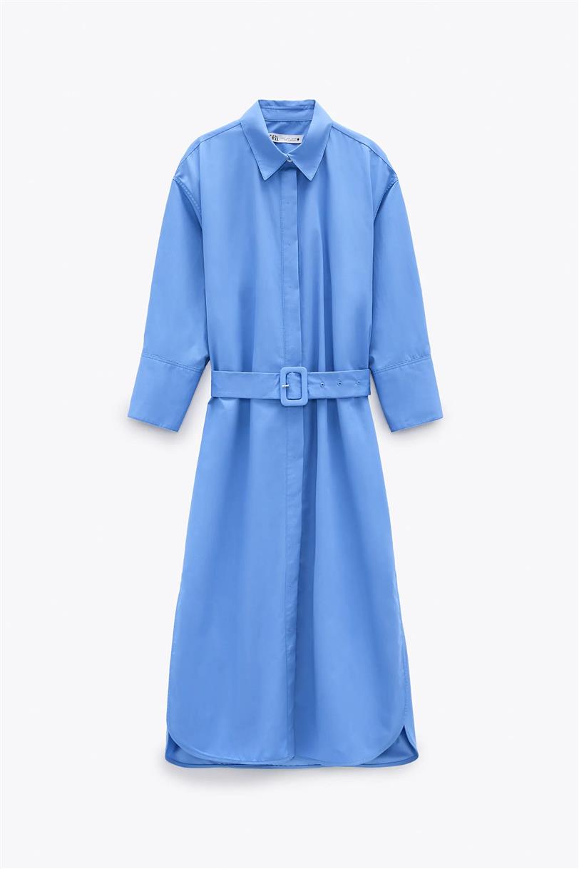 Vestido camisero en azul de Zara
