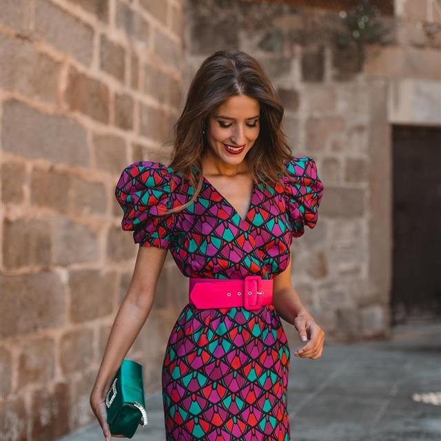 Sandra Majada tiene el vestido de invitada 'made in Spain' que hace cintura de avispa  