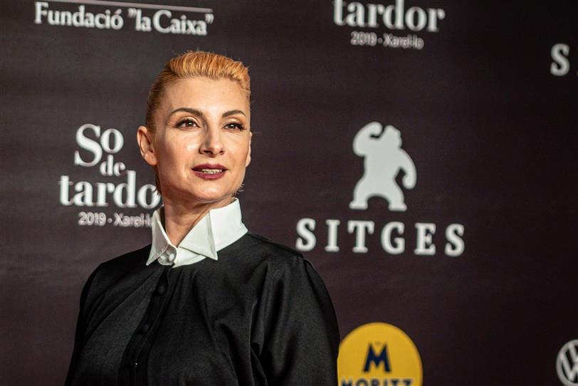 Najwa Nimri deslumbra en el festival de Sitges con un maquillaje luminoso y fresco