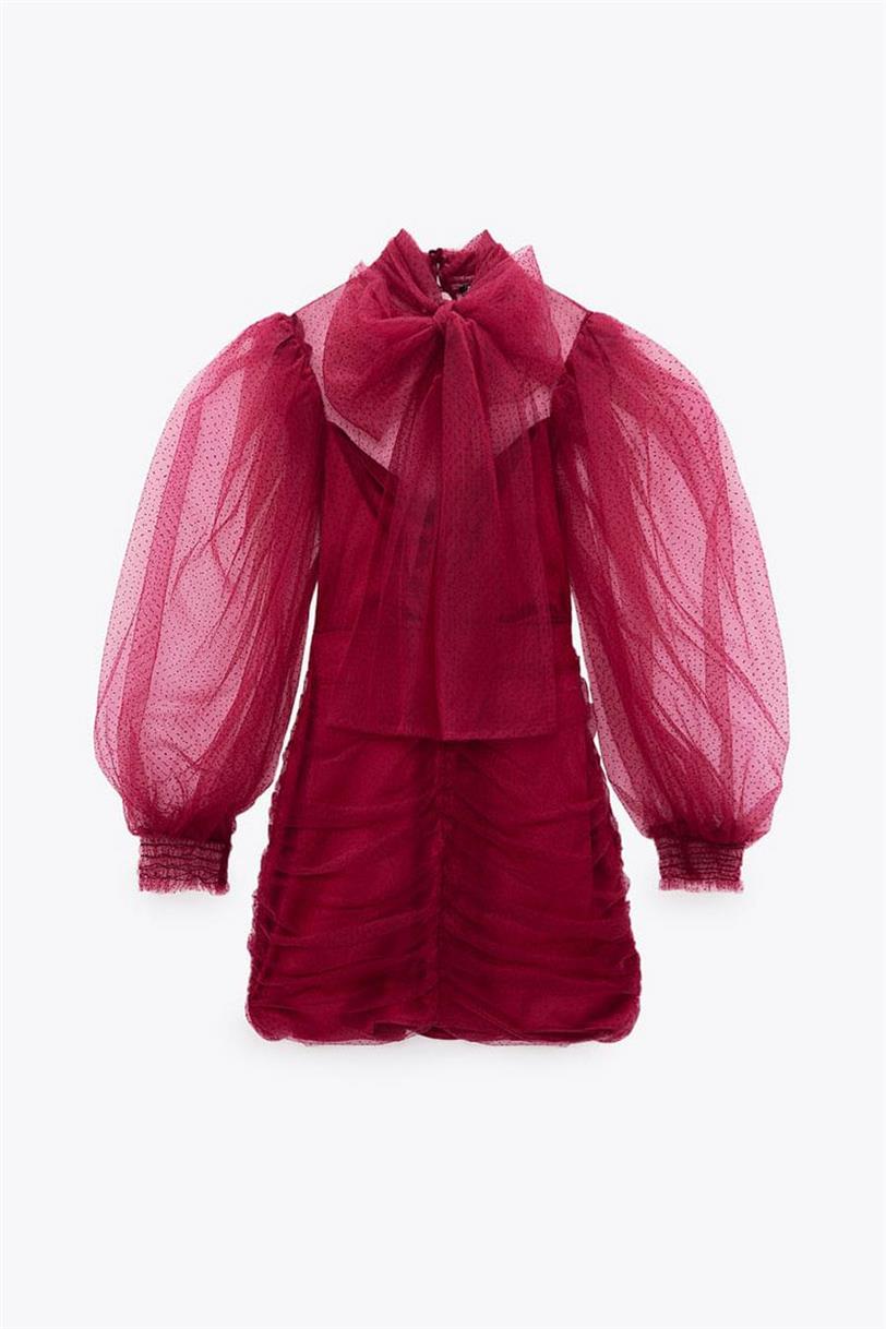 Vestido rojo de tul de Rocío Osorno de Zara