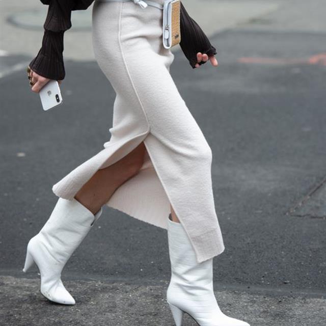 Las botas blancas de Zara son las más deseadas del momento (y tenemos clones)