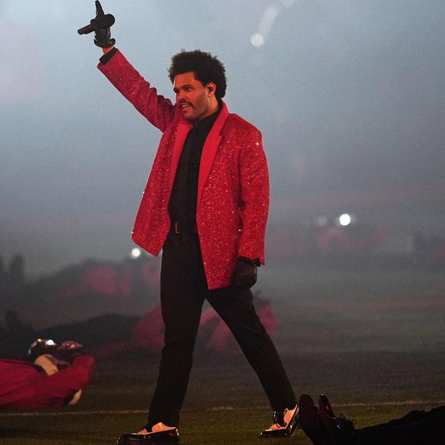 Así ha sido la actuación de The Weeknd en la Super Bowl con diseño de Givenchy