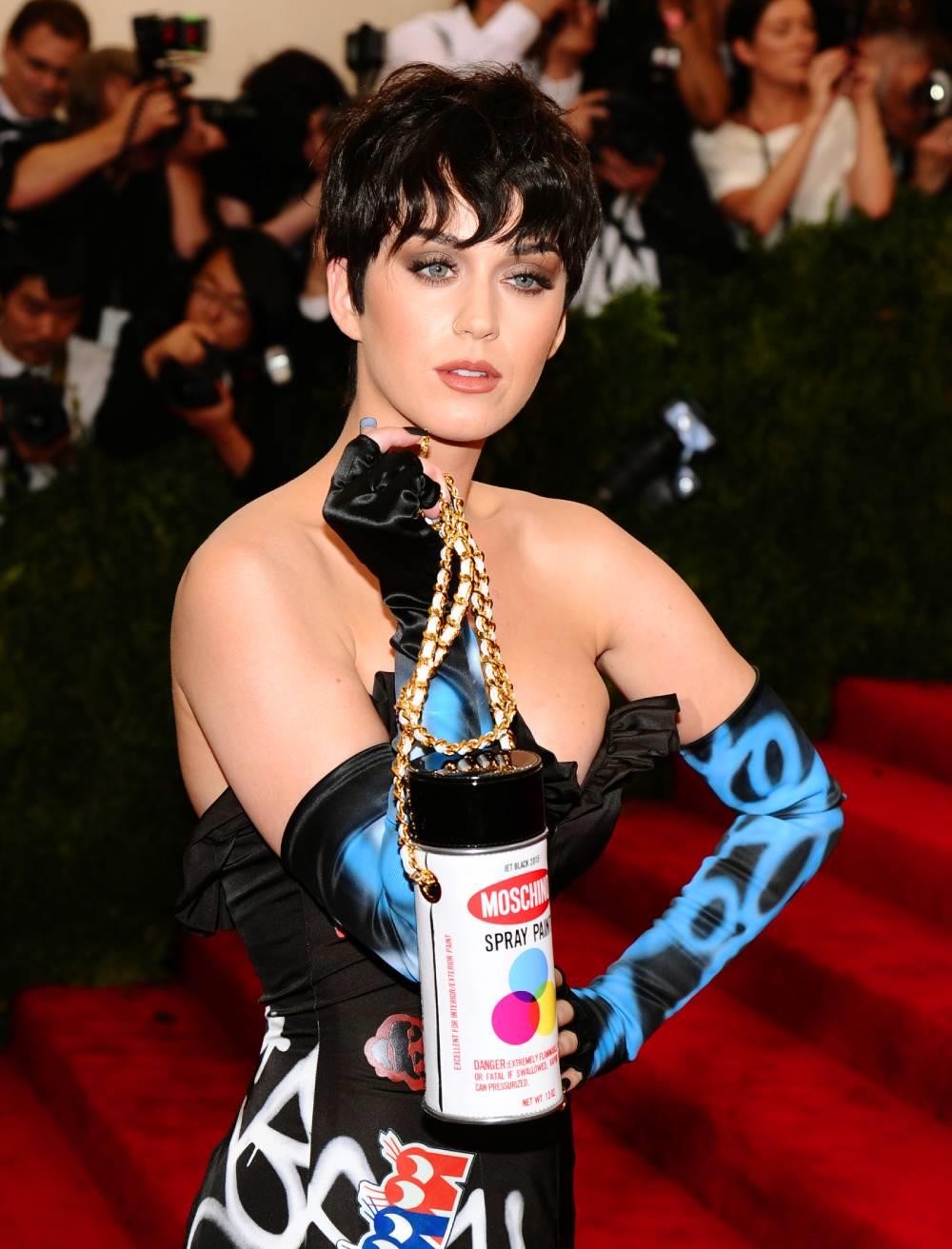 2015, Katy Perry con pixie moreno