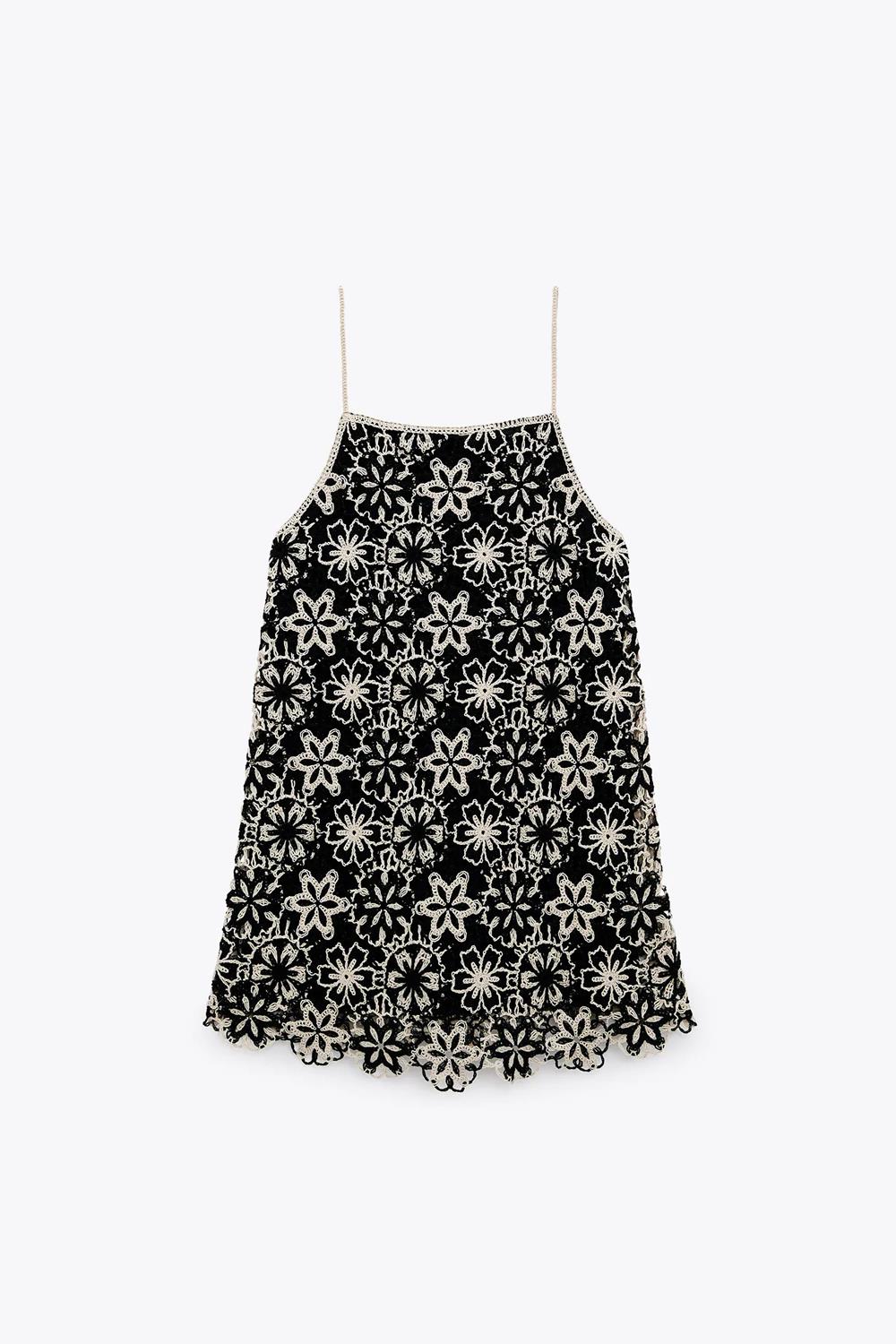 Vestido floral de crochet, de Zara