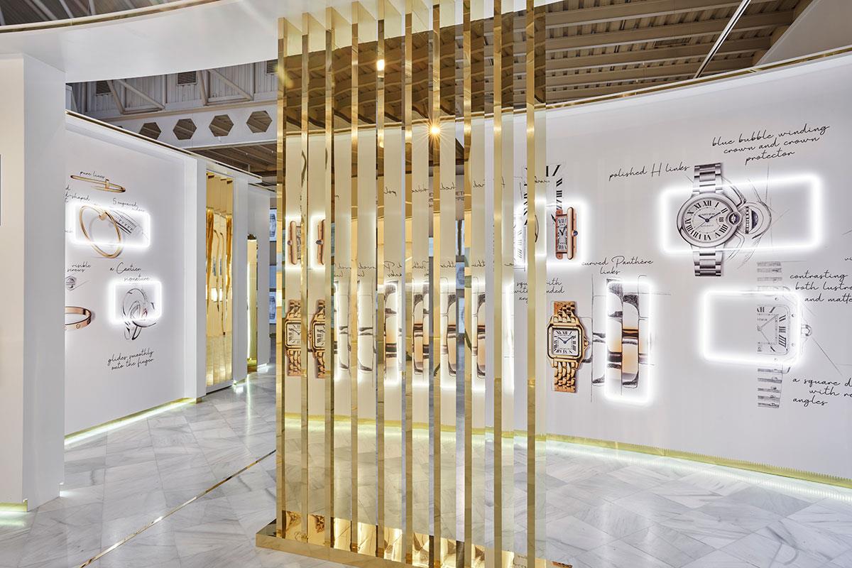 Interior de la exposición de Cartier en Madrid