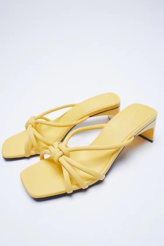 Sandalias de tacón cómodo, de Zara