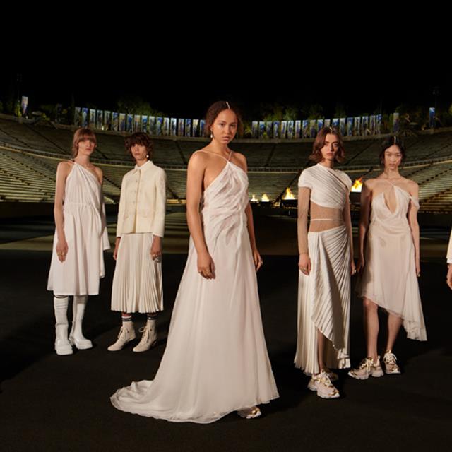 El desfile de Dior Cruise 2022, un emocionante viaje a la antigua Grecia (con aires deportivos) que no te puedes perder