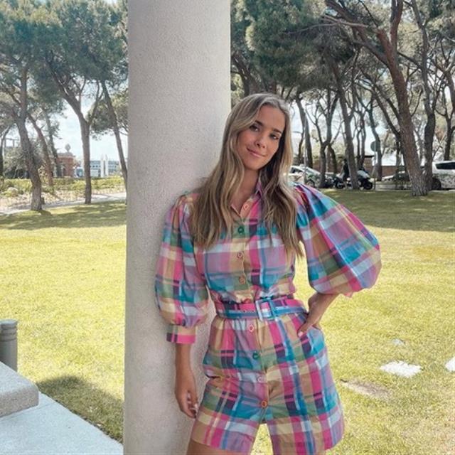 Este vestido de Zara de María Pombo (de edición limitada) es el VESTIDO para posturear este verano en Formentera, Tarifa e Ibiza