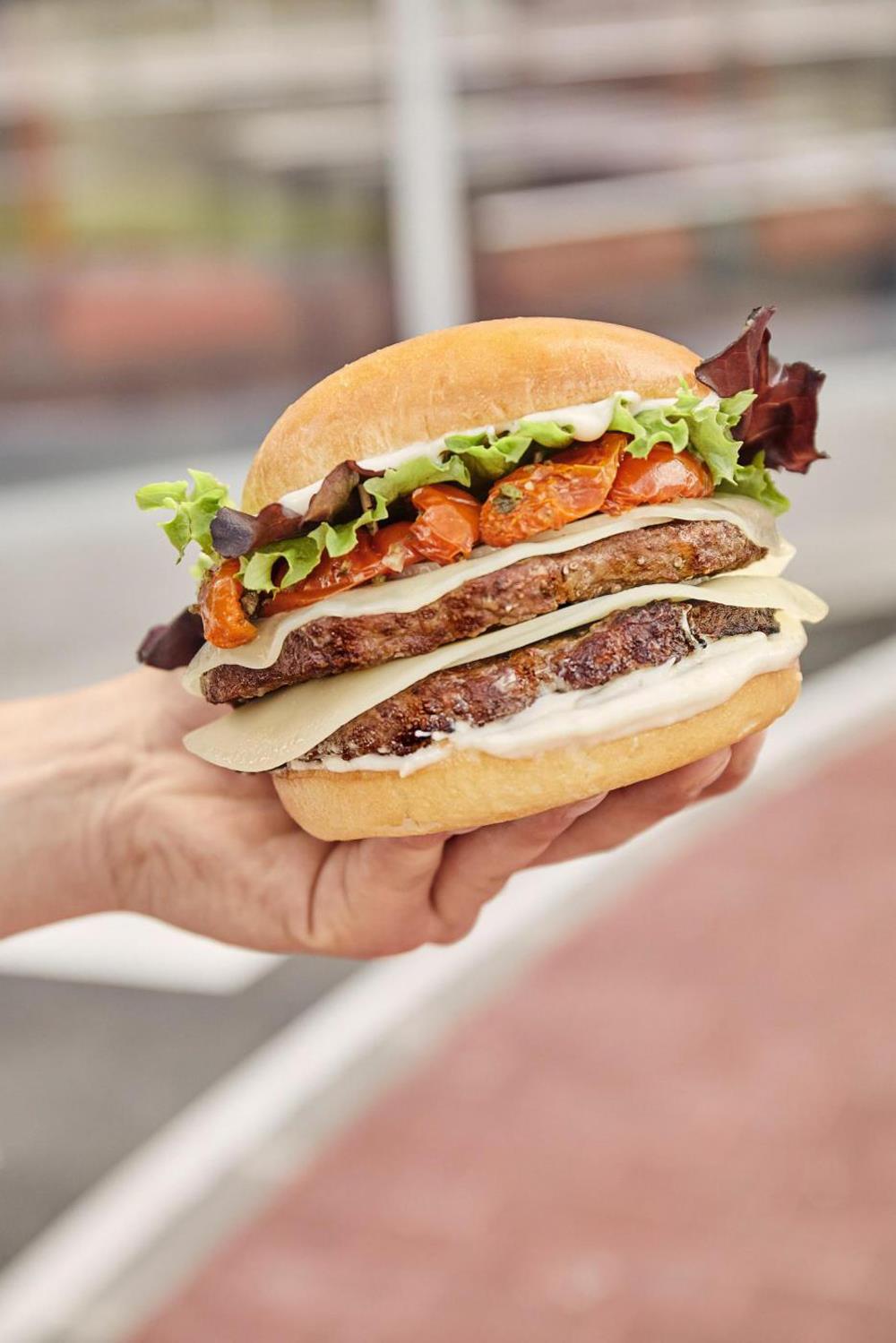 Prueba la nueva King SelectionTomate Seco & Formaggio, de Burger King