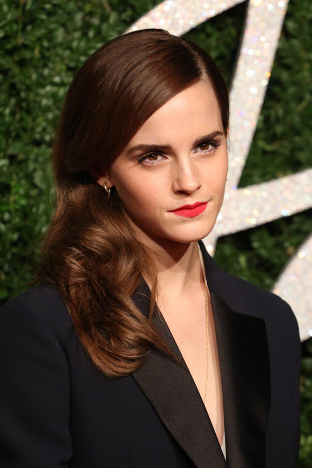El color caoba de Emma Watson