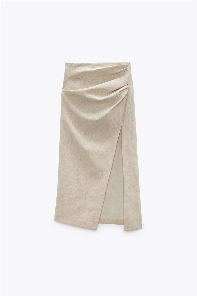 Falda con lino drapeada de Zara