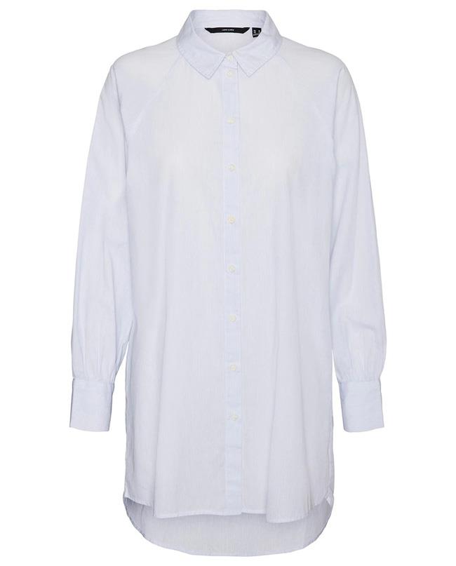 Camisa blanca de mujer oversize, de Vero Moda 